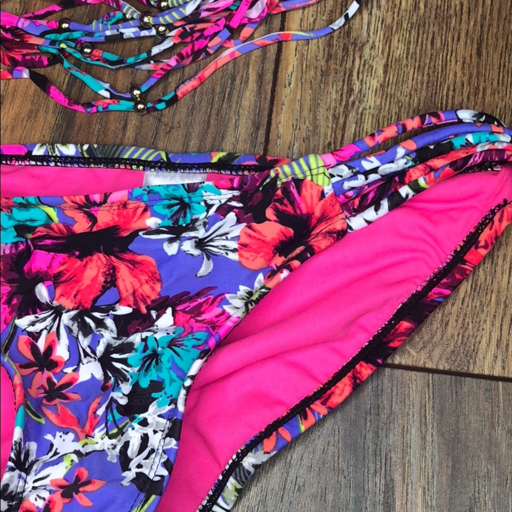 Colorful fun Bikini - Picture 3 of 6